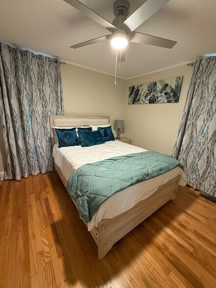 Building Photo - 2668 Madden Dr