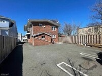 Building Photo - 620 Essex Ave