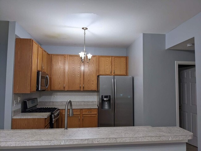 Building Photo - 3994 Blackstone Dr