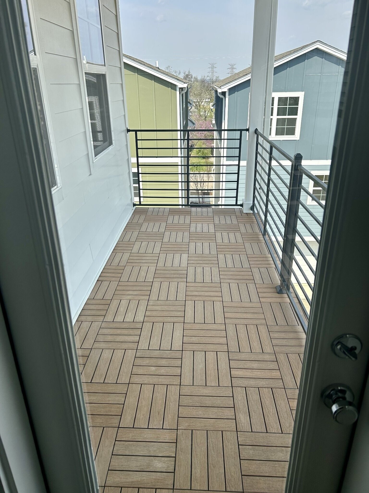 Building Photo - 326B Mulberry Ter