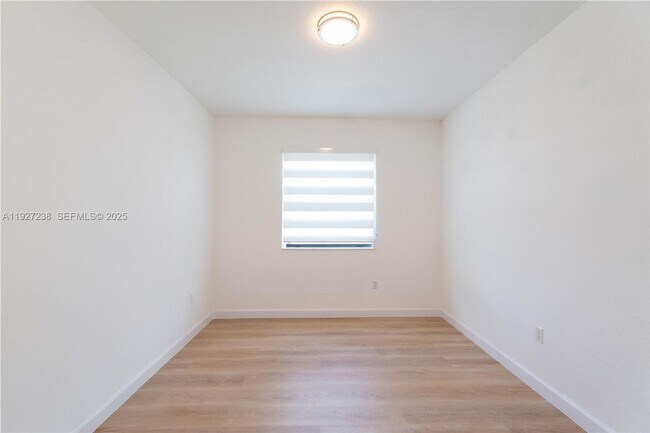 Building Photo - 25185 SW 108th Ave