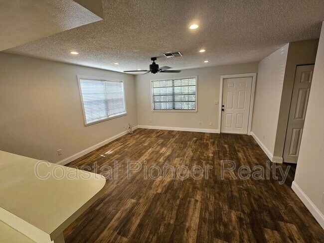 Building Photo - 1003 Willow Pond Dr