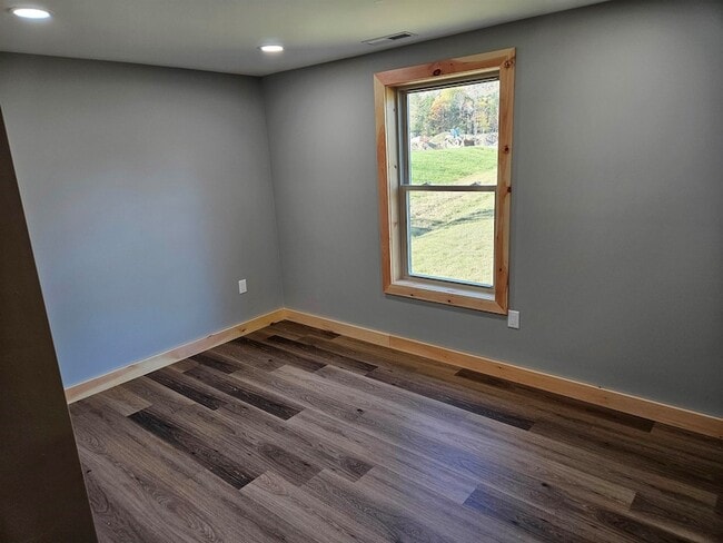 Building Photo - 22 Steele Dr