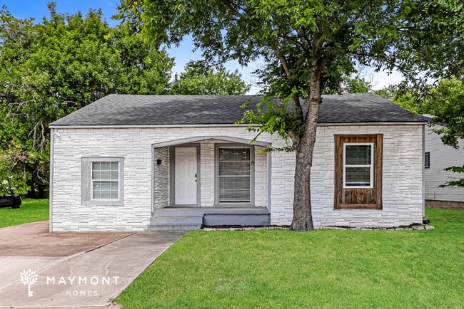 Building Photo - 2628 S Marsalis Ave