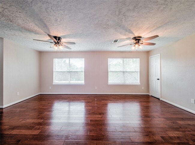 Building Photo - 13618 Woodspire Dr
