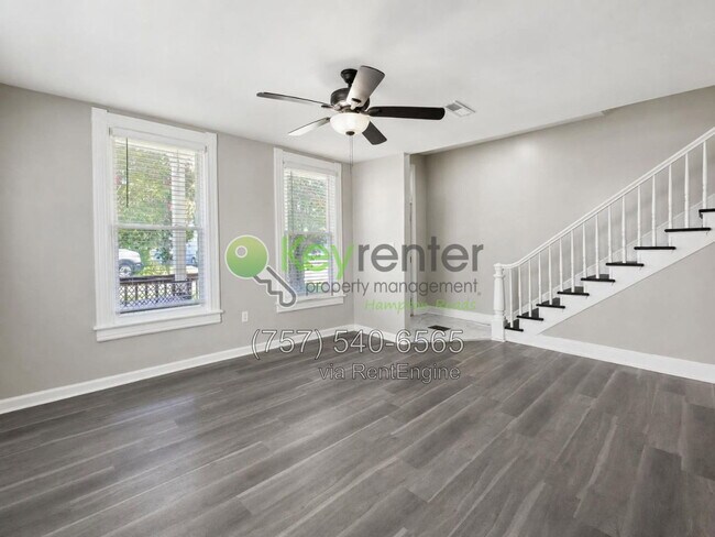 Building Photo - 3308 Monroe St