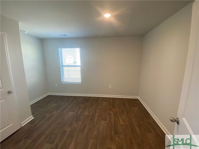 Building Photo - 406 Sea Breeze Dr