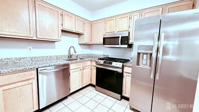 Building Photo - 434 Waterford Dr