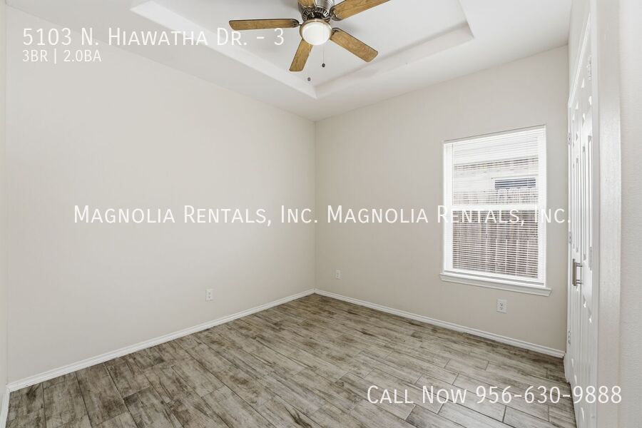 Building Photo - 5103 N Hiawatha Dr
