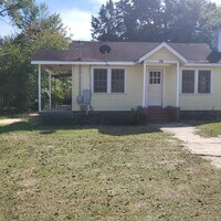 Building Photo - 120 Hillcrest Dr