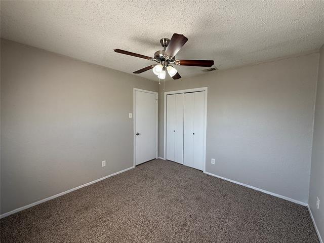 Building Photo - 3907 Emerald Dr