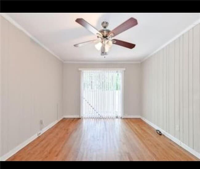 Building Photo - 1146 Clearview Dr NE