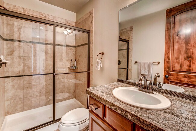Building Photo - 7812 Vallagio Ln
