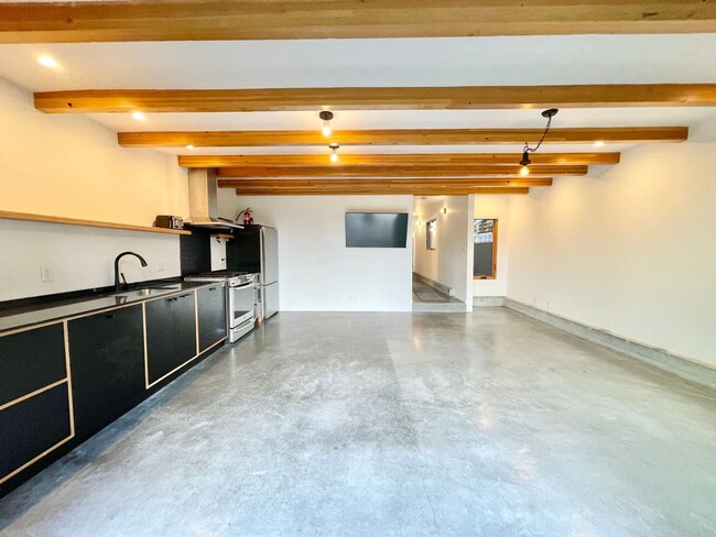 Building Photo - 2BR/1BA Potrero Hill Contemporary Residenc...