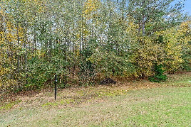 Building Photo - Grovetown home in pool community!