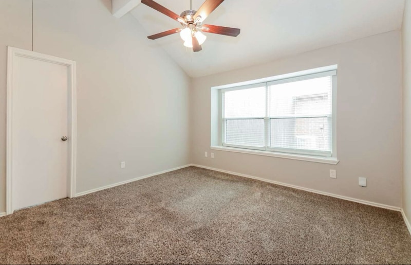 Building Photo - 611 Hanover Dr