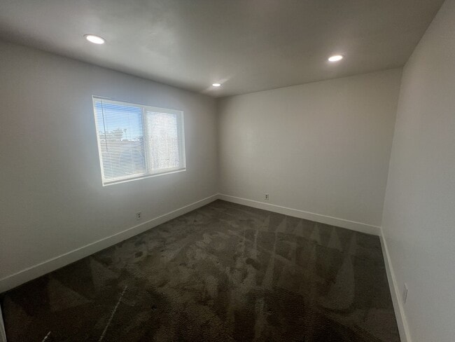 Building Photo - 3965 Logan Ave