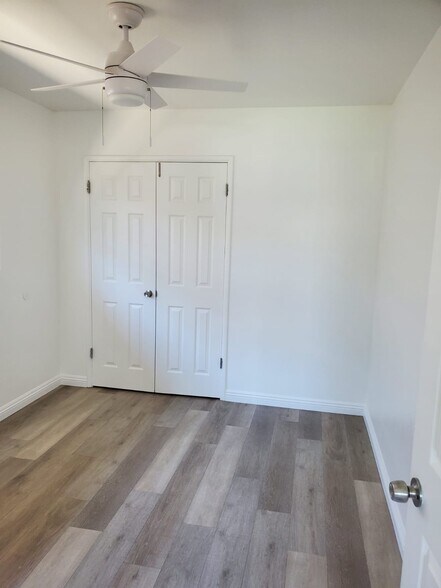 Building Photo - 413 W Ramona Dr