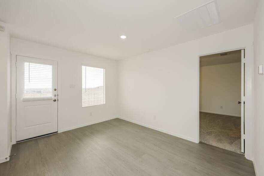 Building Photo - 10701 Revolver Dr