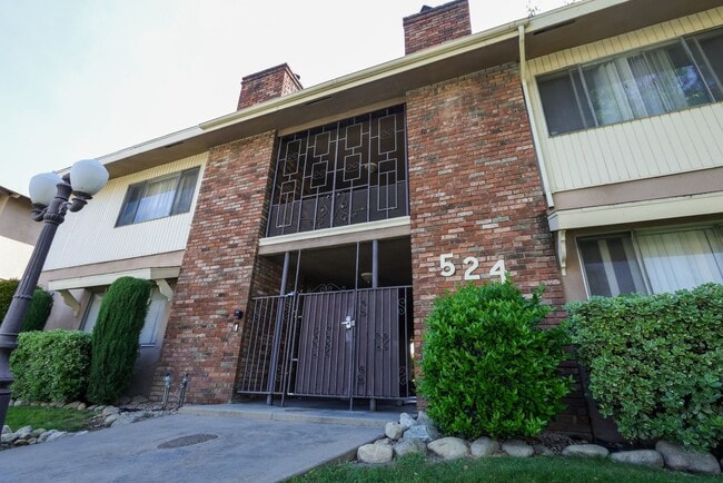 Interior Photo - Silverwood Apartments (524)