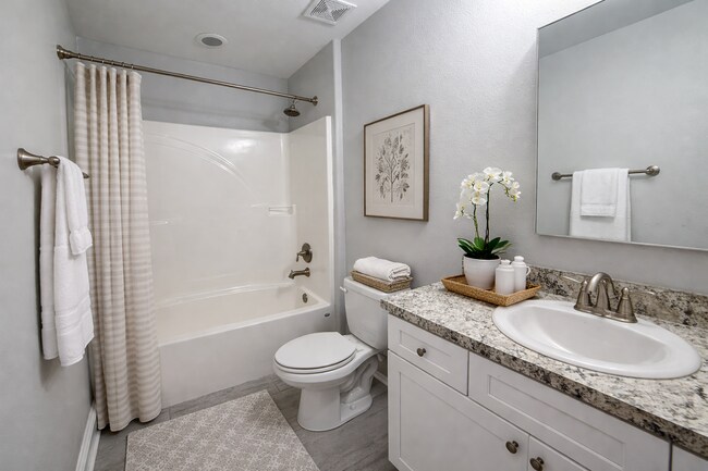 Building Photo - 120 Lance Ln