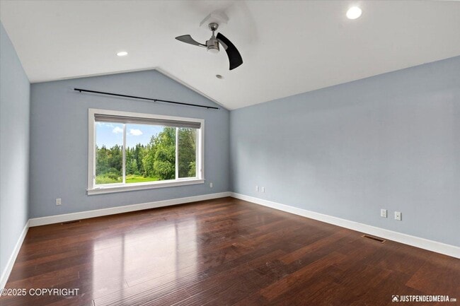 Building Photo - 5026 Heritage Heights Dr