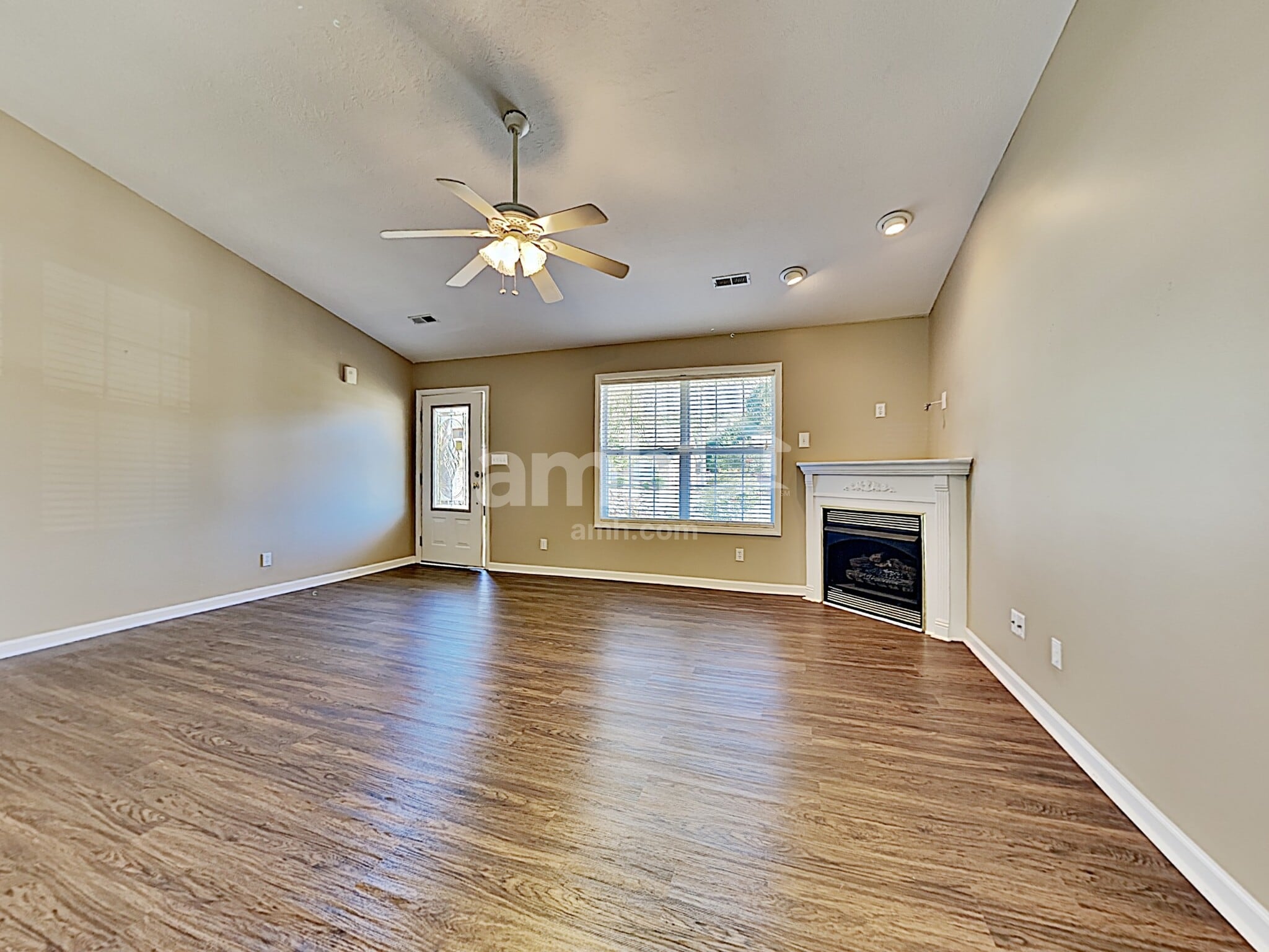 Building Photo - 6625 Carina Ln