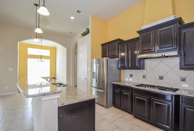 Building Photo - 6411 Edinburgh Ct