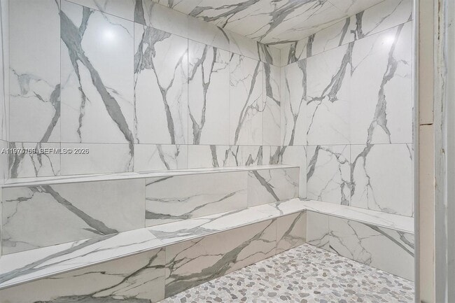 Building Photo - 3340 NE 190th St