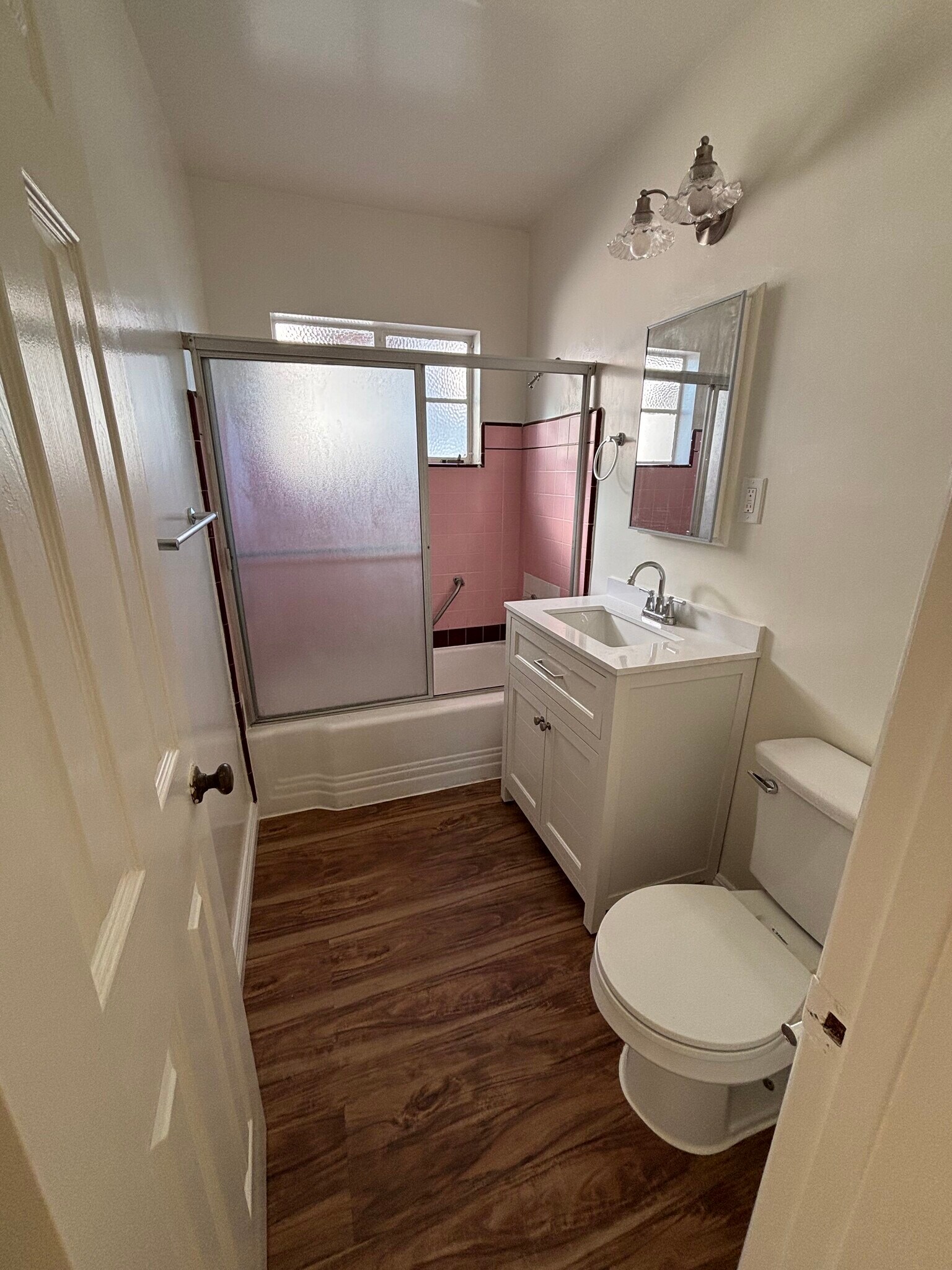 Building Photo - 4616 Kingswell Ave