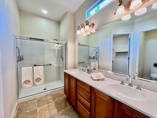 Building Photo - 81952 Avenida Bienvenida