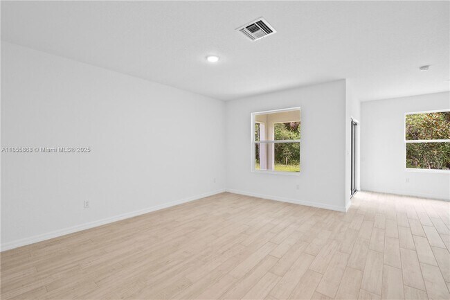 Building Photo - 5025 Armina Pl