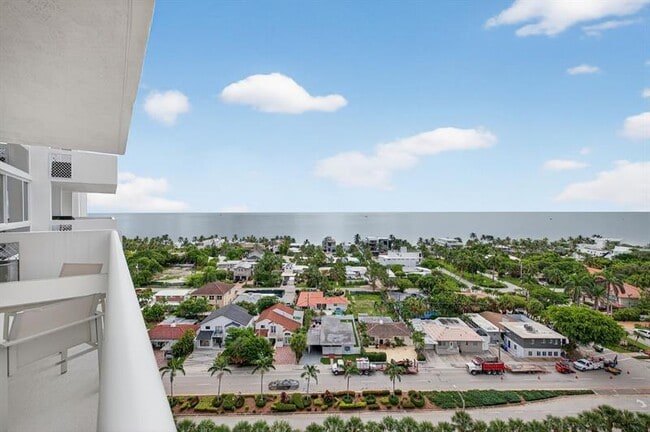 Building Photo - 2715 N Ocean Blvd