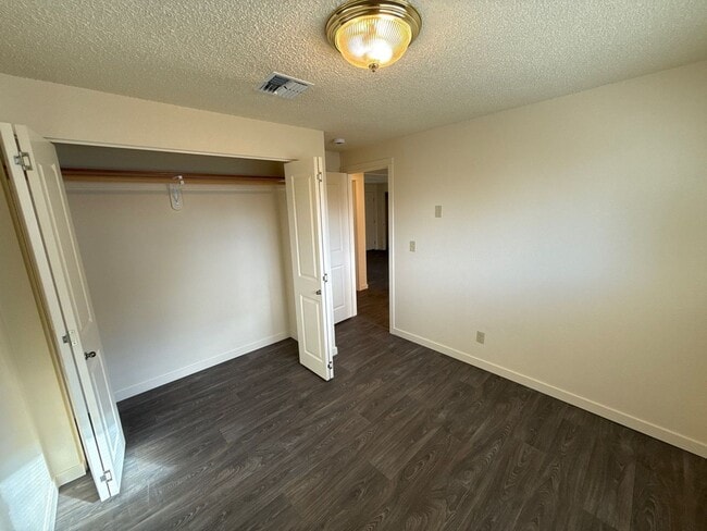 Building Photo - 411 E 3rd St