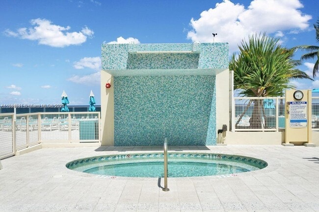 Building Photo - 2501 S Ocean Dr