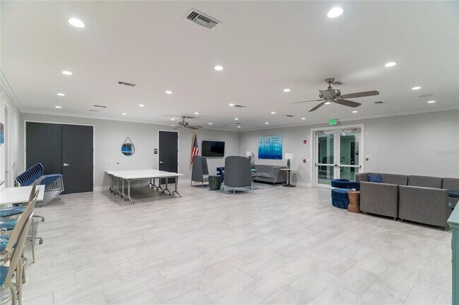 Building Photo - 7024 White Treetop Pl