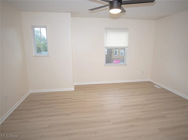 Building Photo - 2198 Noble Rd