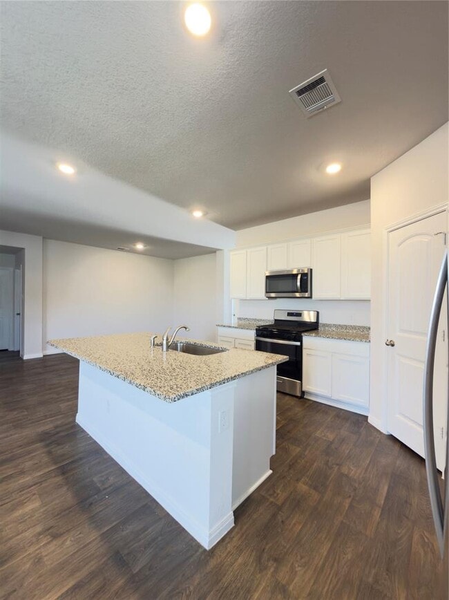 Building Photo - 282 Texas Palmetto Cir