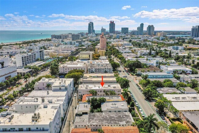 Building Photo - 1027 Pennsylvania Ave