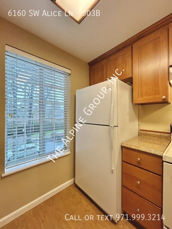 Building Photo - Spacious Condo in Beaverton! Utilities Inc...