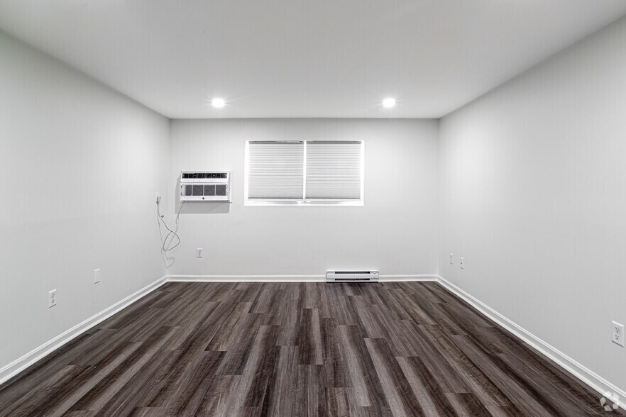 2BR, 1BA - 810SF - Living Room - Madison Residences