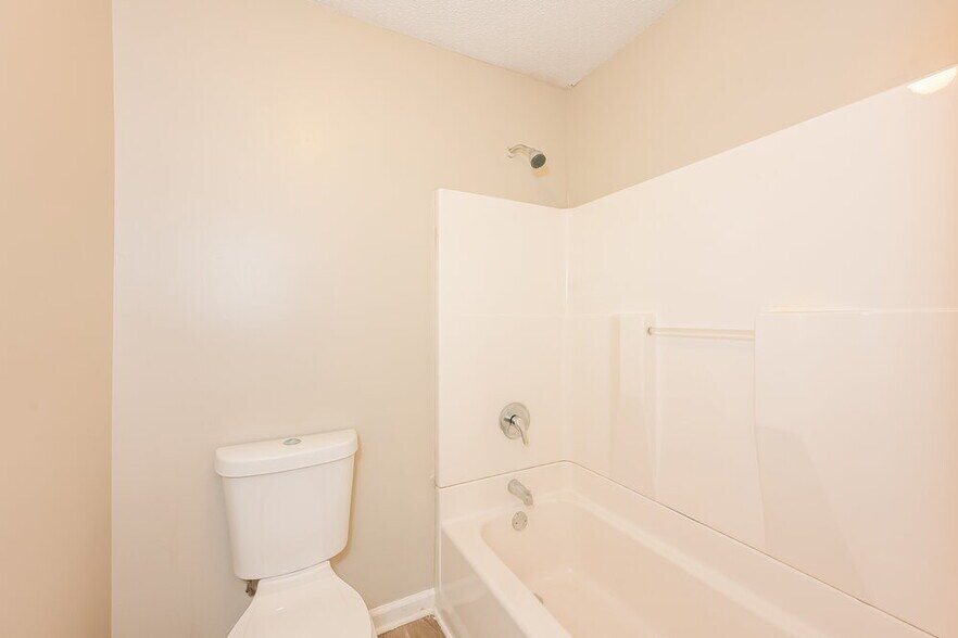 Building Photo - 4445 Ford Pl SW