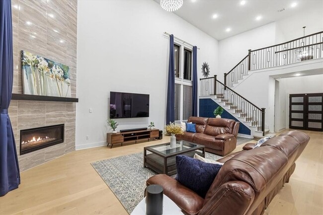 Building Photo - 1006 Scarlet Sage Dr