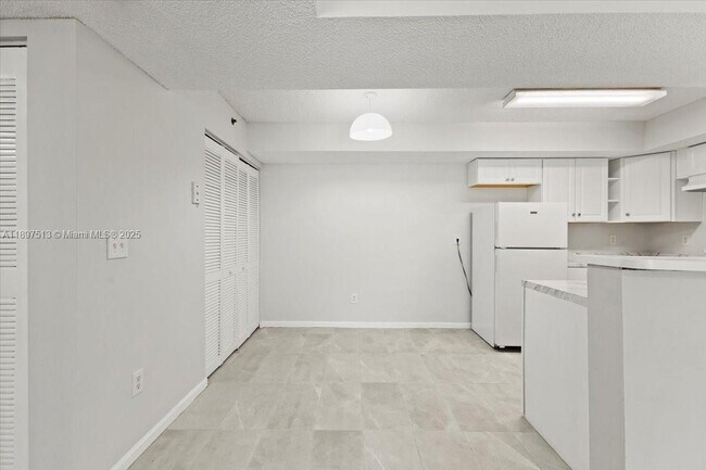 Building Photo - 5520 NW 61st St