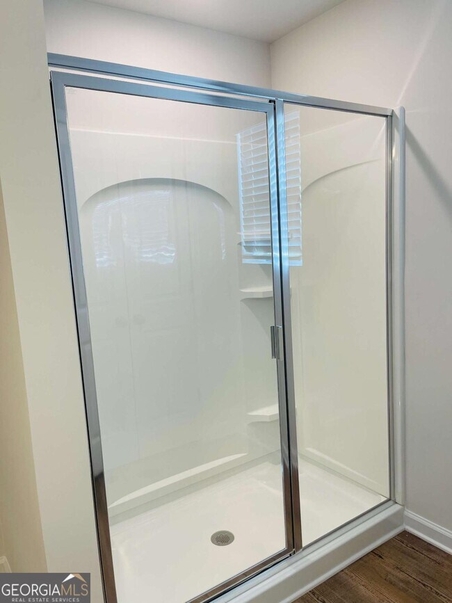 Building Photo - 160 Founders Dr