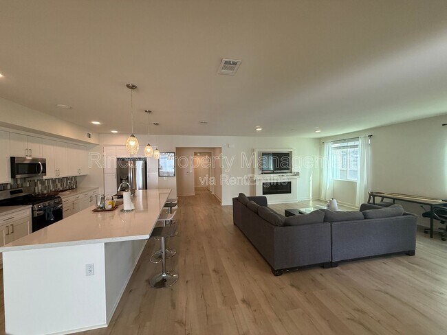 Building Photo - 2850 Wagon Wheel Rd