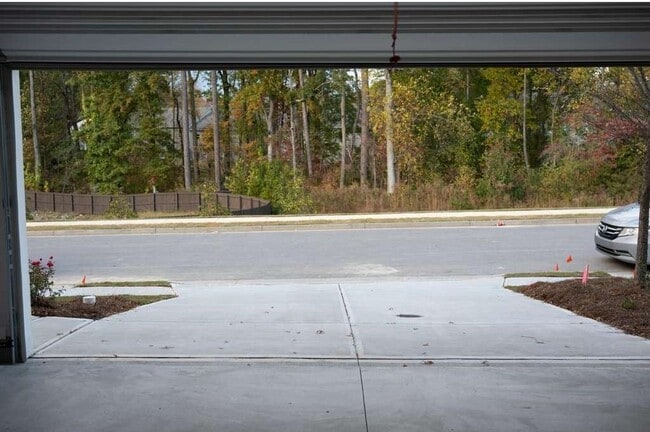 Building Photo - 2495 Poppy Ct