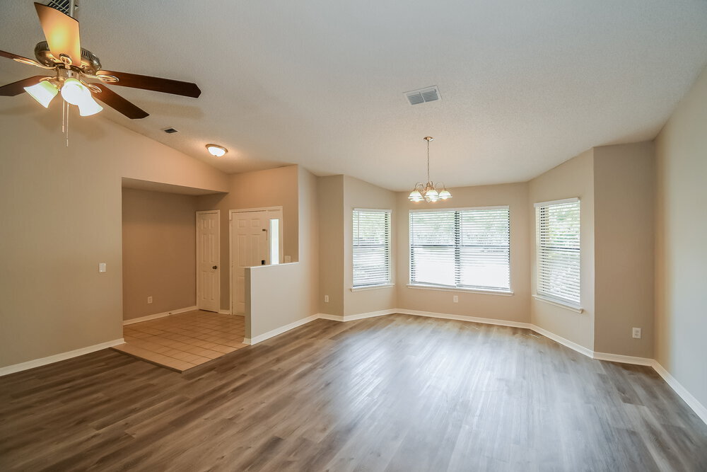 Building Photo - 10364 Windfern Ct N