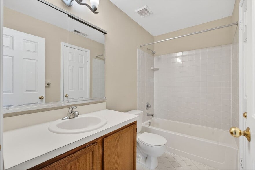 Building Photo - 4202 Waltham Ct