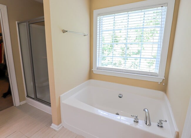 Building Photo - 2603 Waites Dr